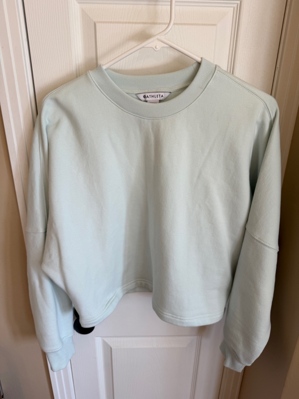 Athleta Women's Light Mint Crewneck Dolman Cropped Sweatshirt Size Small